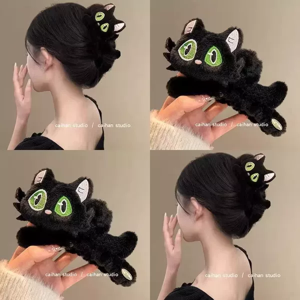 Korean High-End Cat Claw Clip for Women 2025 New Cute Plush Hairpin on the Back of the Head Hairpin Shark Clip