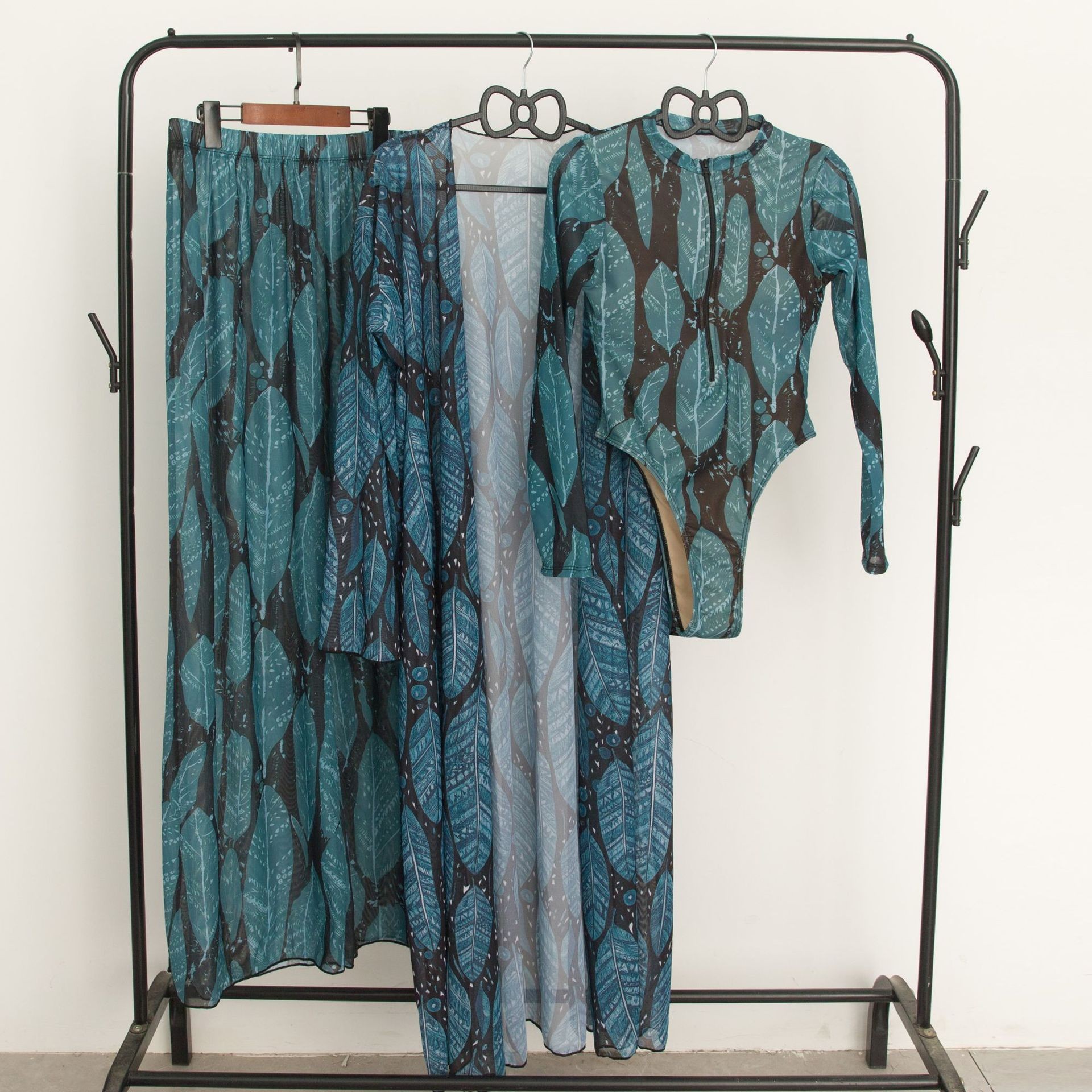 2026 nuevo traje de baño europeo y americano unido bikini Kupalnik tela protectora del sol traje de baño de secado rápido