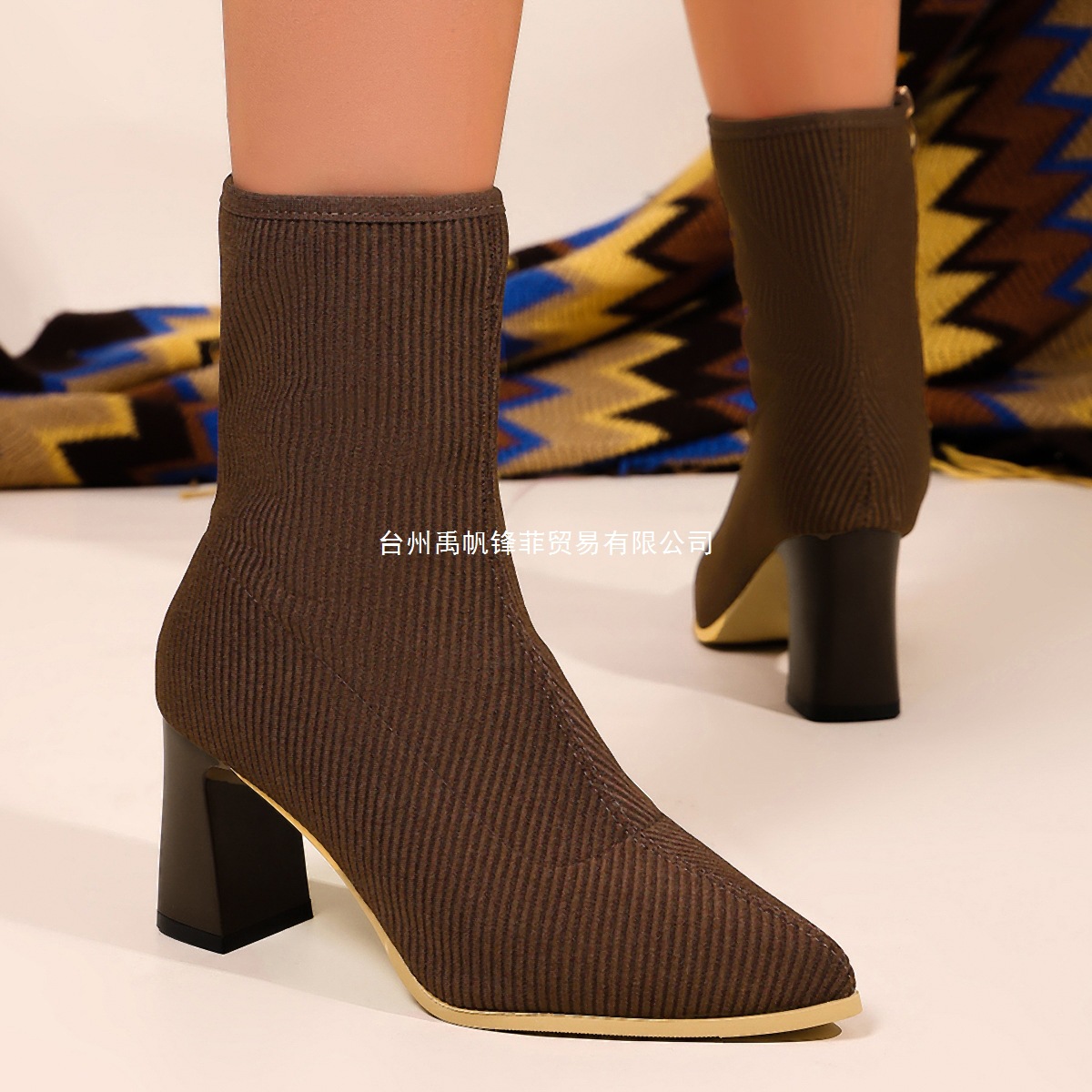 European and American cross-border pointed-toe slim autumn and winter boots, stretch boots, sock boots, high-heeled chunky fly-knit European and American foreign trade wholesale large sizes