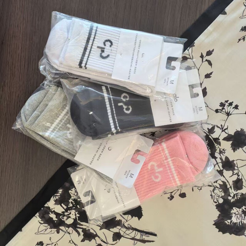 Al Towel-Soled Socks, New Autumn and Winter Cotton Socks, Terry Sports Socks, Yoga Socks, High Tube Socks for Men and Women, Couple Style, Wholesale Al Towel-Soled Socks, New Autumn and Winter Cotton Socks, Terry Sports Socks, Yoga Socks, High Tube Socks for Men and Women, Couple Style, Wholesale