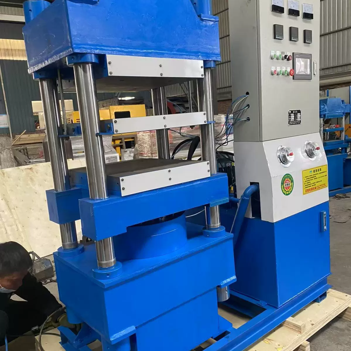 硫化机 磨片硫化机 200吨磨片热压机 260吨干磨片热压成型机