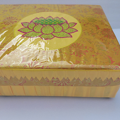 Wholesale long bench prayer cushions Buddhist temple items three people kneeling kneeling cushion copper plate floral fabric art Taoist kneeling cushion prayer cushion manufacturer