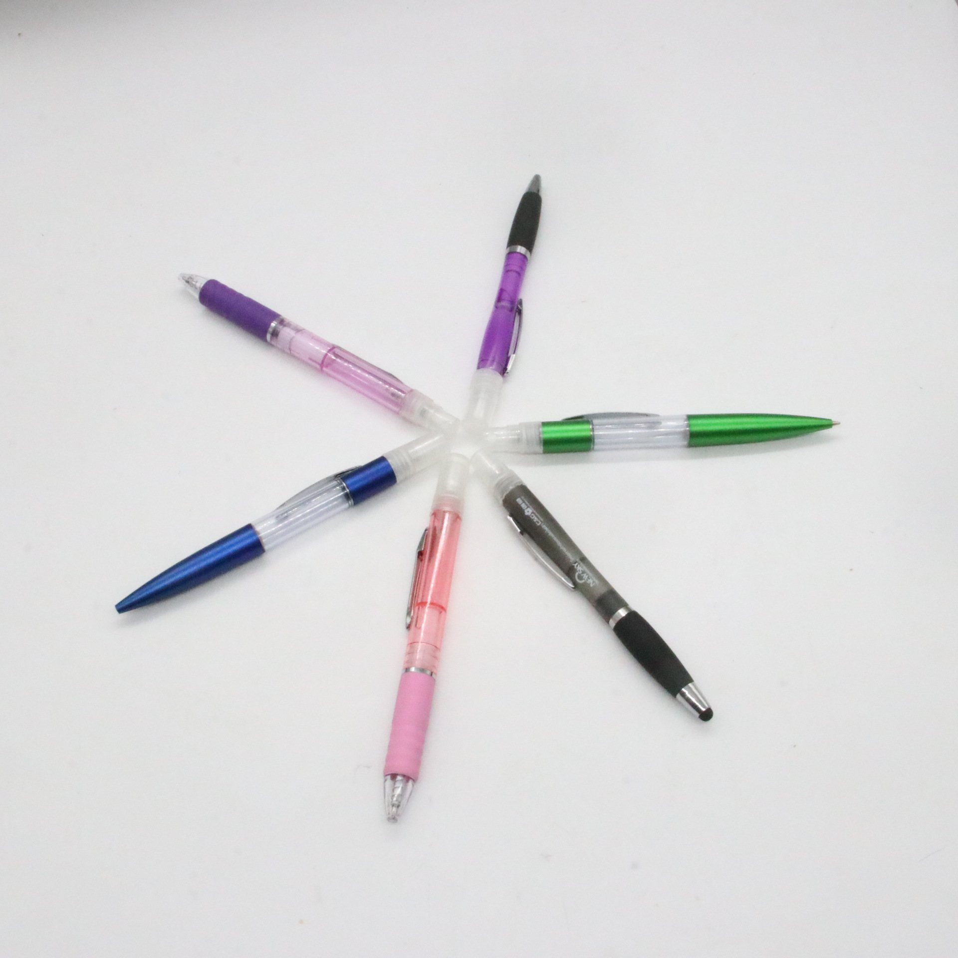 Lápiz de pulverización multifuncional de doble uso de alcohol líquido desinfección pequeña botella de pulverización portátil giratoria fábrica al por mayor