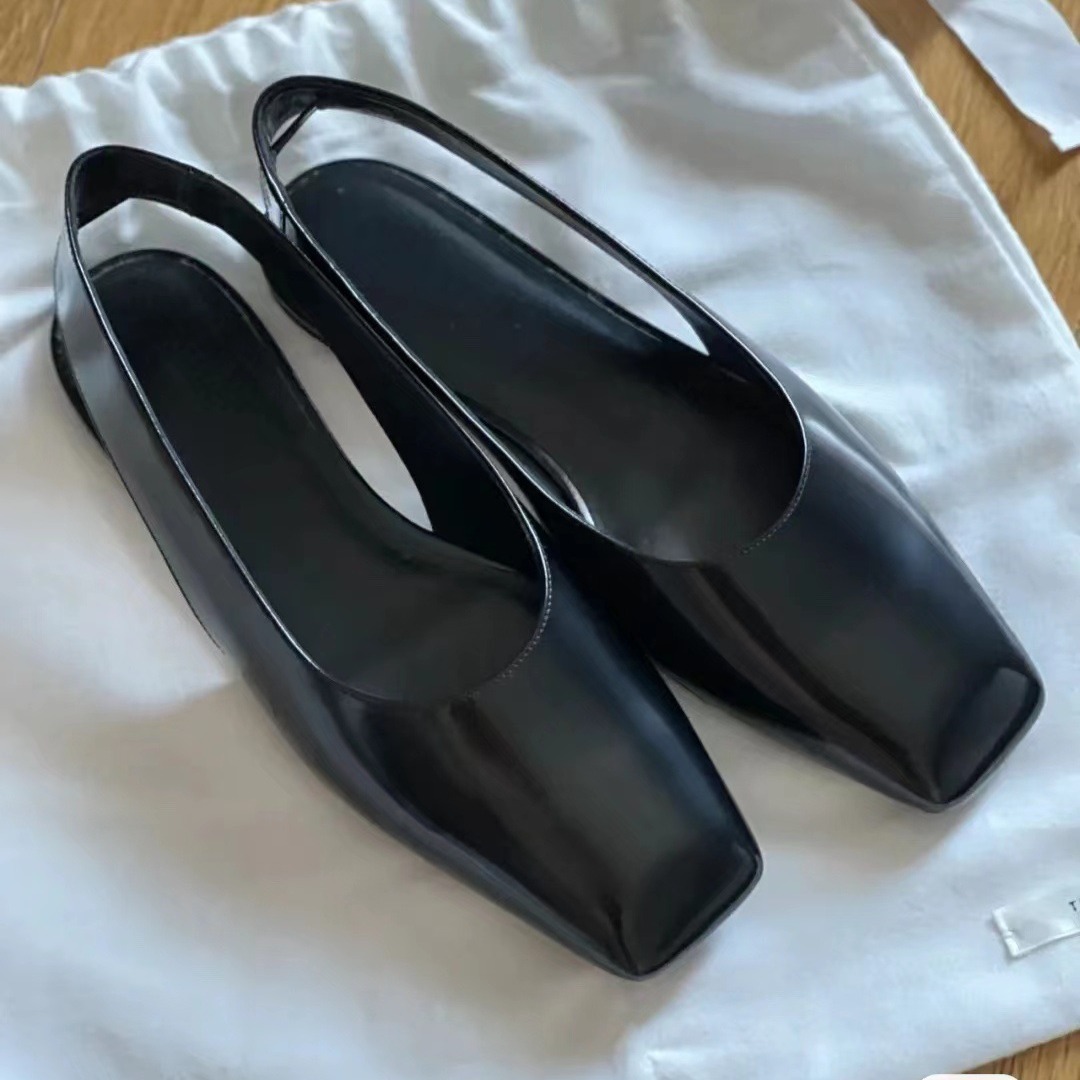 새로운 고급 중공 반 슬리퍼 뮬러 신발 검은 작은 사각 발가락 얕은 입 가죽 플랫 신발 부드러운 가죽 우유 신발 여성용