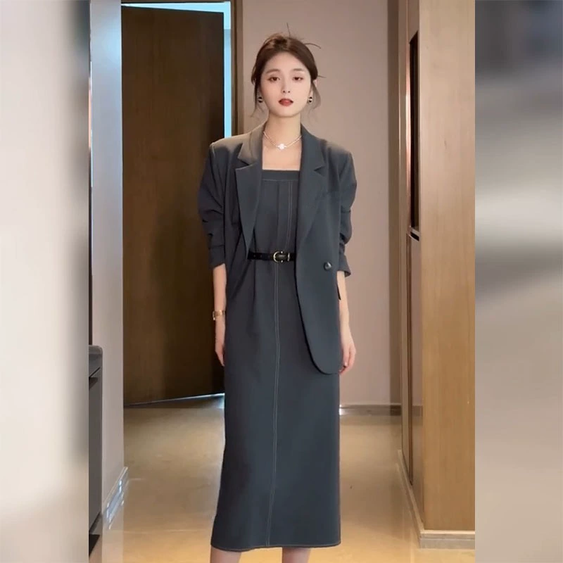 2612 Женский Универсальный костюм больших размеров, высококачественное платье с узкой талией для полных девочек, уменьшающее возраст, платье с бретельками, комплект из двух предметов