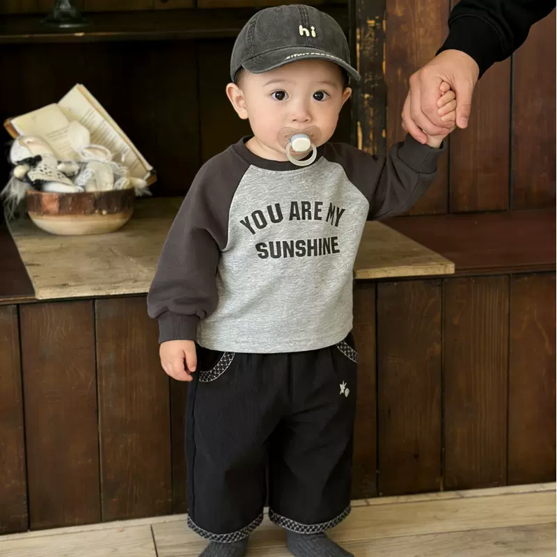 春季宝宝圆领卫衣帅气儿童宽松插肩长袖字母t恤婴儿休闲韩系衣服