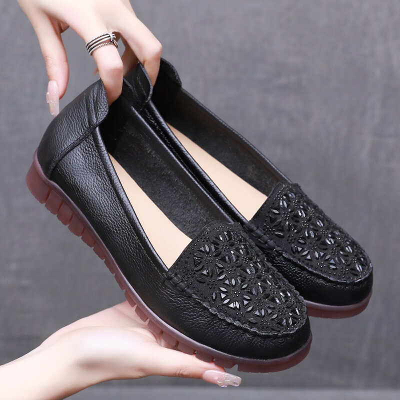 Hollow Sequin Hole Shoes Women's 2023 Summer Vintage All-match Genuine Leather Fashionable Bean Shoes Breathable Casual Shoes for Mother