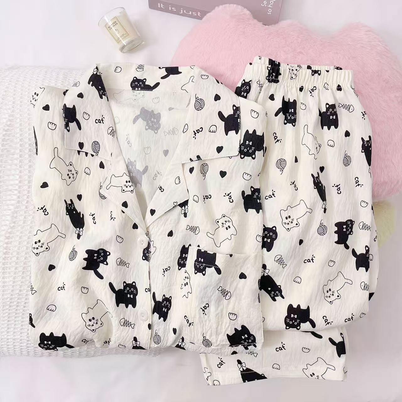 KT gato pijama de dibujos animados de primavera y verano nubes de algodón pantalones de manga larga dos piezas estudiantes textura encantadora ropa doméstica de niña