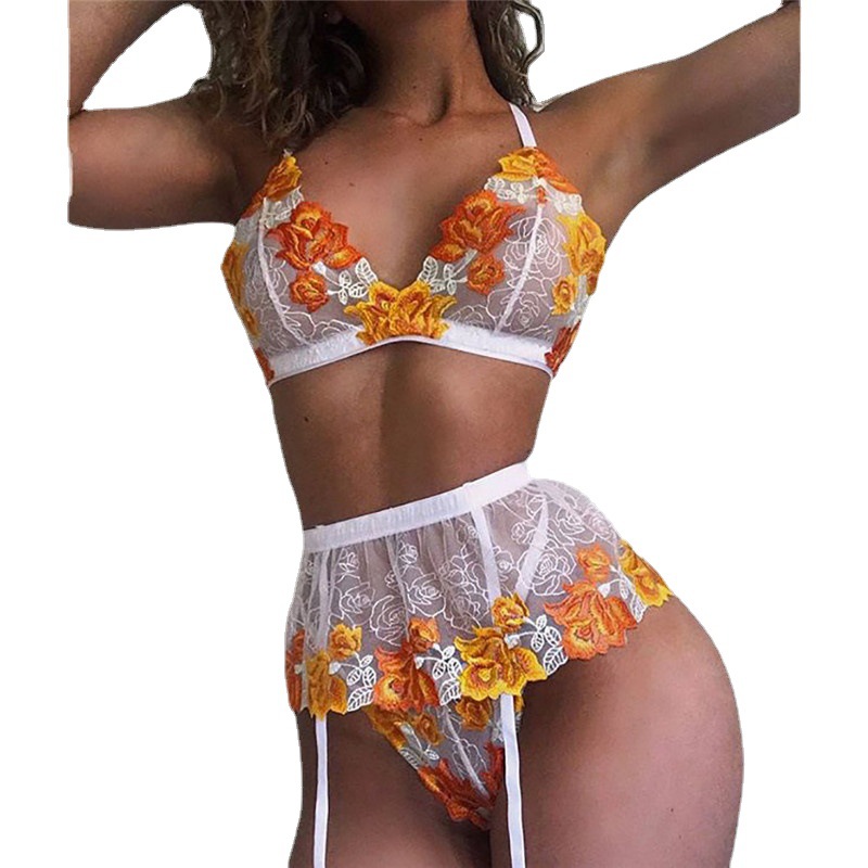 Ensemble trois pièces de sous-vêtements sexy pour femmes, porte-jarretelles brodé à fleurs, nouvelle collection tendance_voghion.com