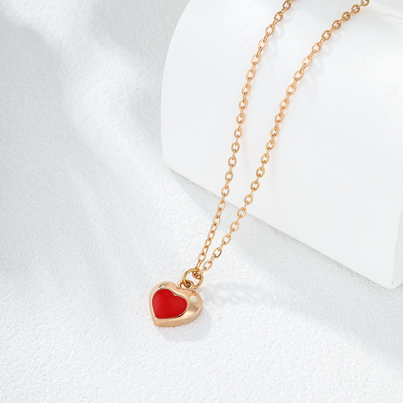 Xuping Europa y los Estados Unidos transfronterizos goteo de aceite collar de amor rojo simple estilo retro damas collares de aleación de cobre al por mayor