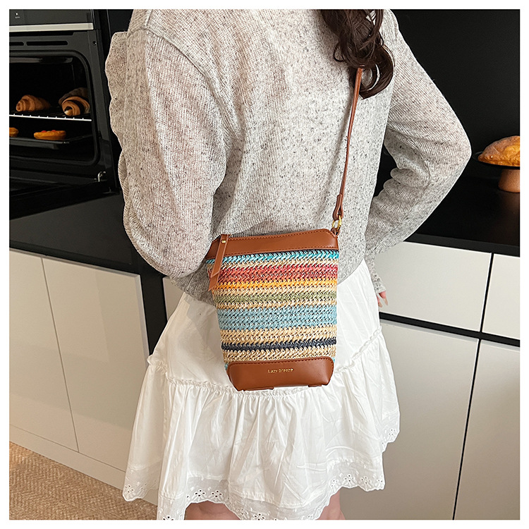 In the summer of 2025, there are new fashionable and fresh woven handbags, bucket bags, shoulder bags, underarm bags and women's bags undefined