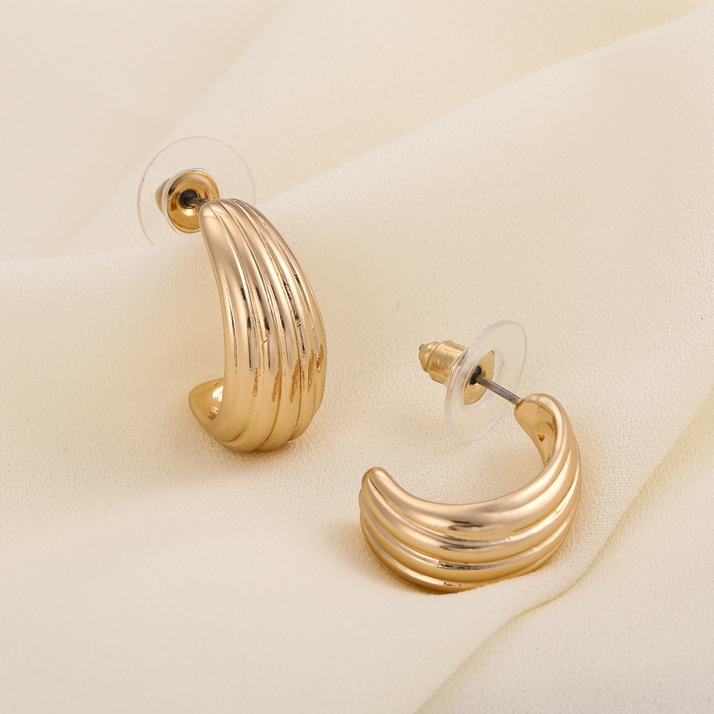 Retro Leaf Heart Shape Snake Imitation Pearl Alloy Inlay Rhinestones Womenu0027S Earrings 1 Pair