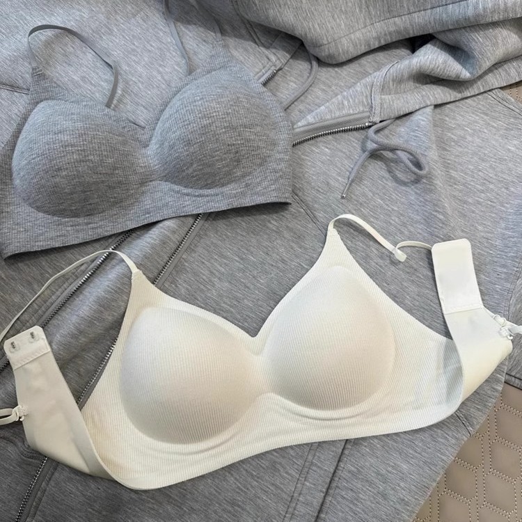 Seamless Bra for Women with Flat Chests, Enhancing Bust, Slimming Waist, Small Bust Gathering, Thin Straps, Cartoon Style, Wireless Bra