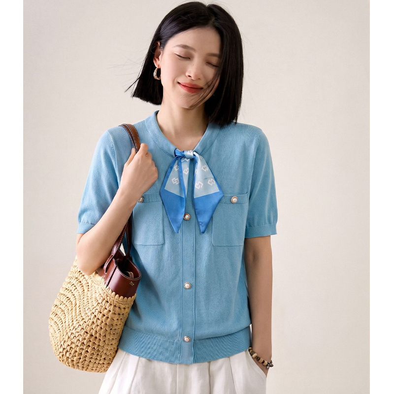 2026 Summer Chanel-Style Elegant Silk Scarf Collar Top with Exquisite and Stylish Design, Pearl Button Knit Short-Sleeve Shirt 2026 Summer Chanel-Style Elegant Silk Scarf Collar Top with Exquisite and Stylish Design, Pearl Button Knit Short-Sleeve Shirt