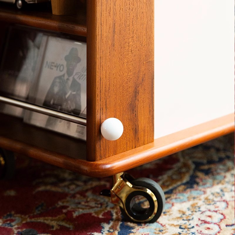 El carro de la mesa de centro plegable móvil de estilo antiguo se puede levantar, el sofá de la sala de estar del apartamento pequeño, el gabinete lateral, la mesa pequeña