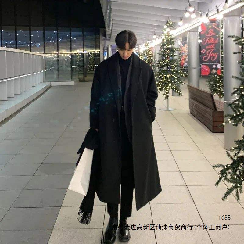 Korean style woolen overcoat for men, mid-length, over-the-knee, Kensington style, German-inspired trench coat, British chic and sophisticated menswear.