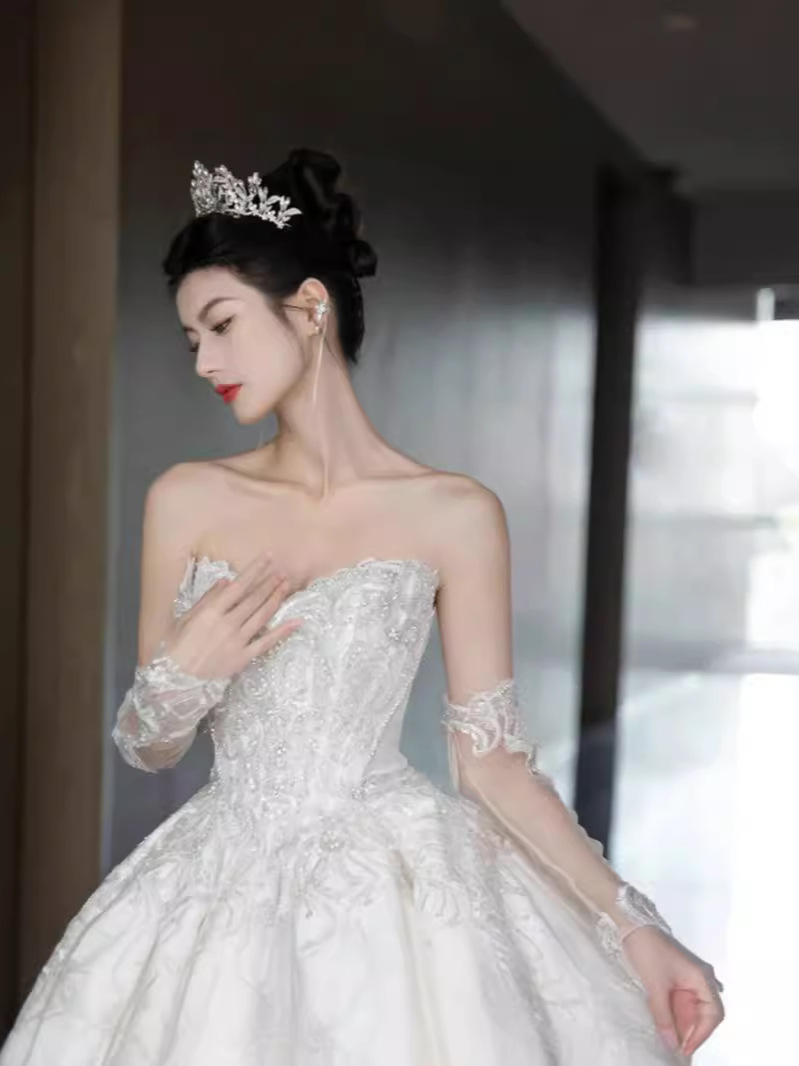 2026 nuevo vestido de novia satén texturas de alta calidad francesa retrógrada de pecho vestido de salida verano D113 image 6