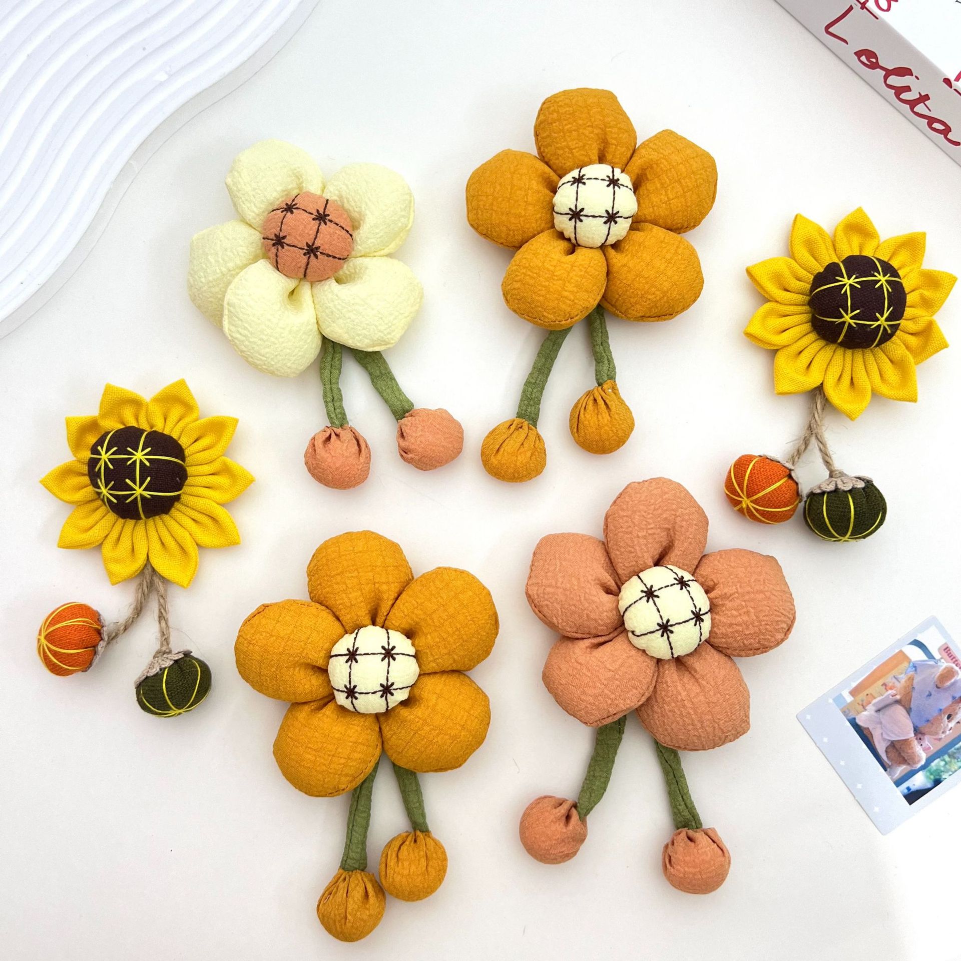 Cotton-Filled Fabric Flower Accessories, Curtains, Bags, Clothing, Handmade DIY Pastoral Style Sunflower Brooches, Clothing and Hair Accessories