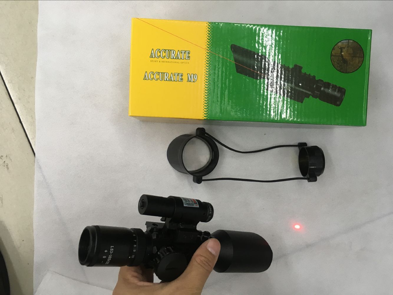 Accesorios de lanza transfronteriza RD 1 * 40 viaje al aire libre objetivo ajustable telescopio flip-top punto rojo