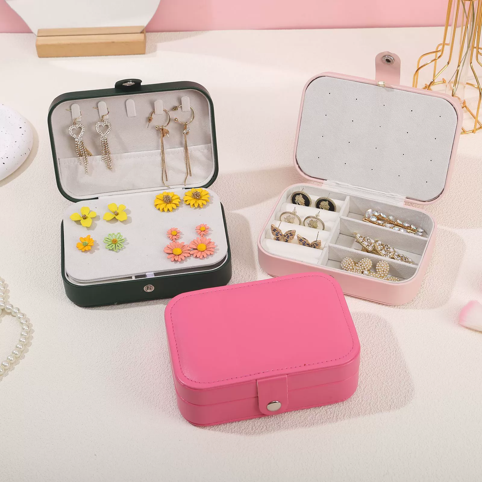 Travel Earring Ring Necklace Storage Box from Yomiego