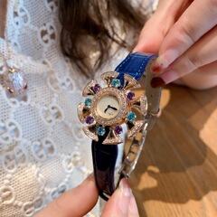 直販 Baojia ジュエリー フラワー カラー ダイヤモンド ベビーズ ベルベット 高価値レディース ウォッチ クォーツ トレンド ライト ラグジュアリー ニッチ チェーン ウォッチ サプライ