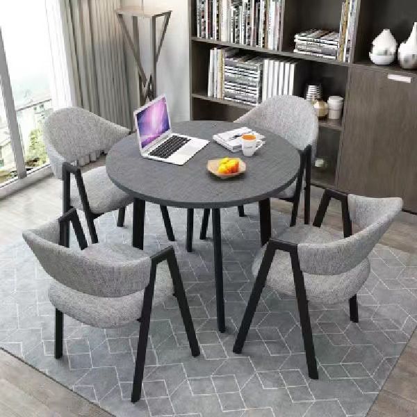 새로운 회색 테이블 상판 + 밝은 회색 천 의자