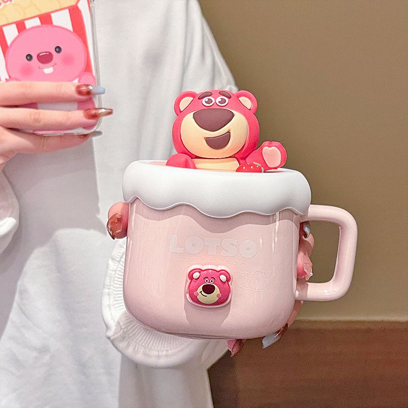 Strawberry Bear Mark Cup Taza de agua de cerámica Regalo de cumpleaños para mujer Taza para parejas Taza de café esencial de oficina