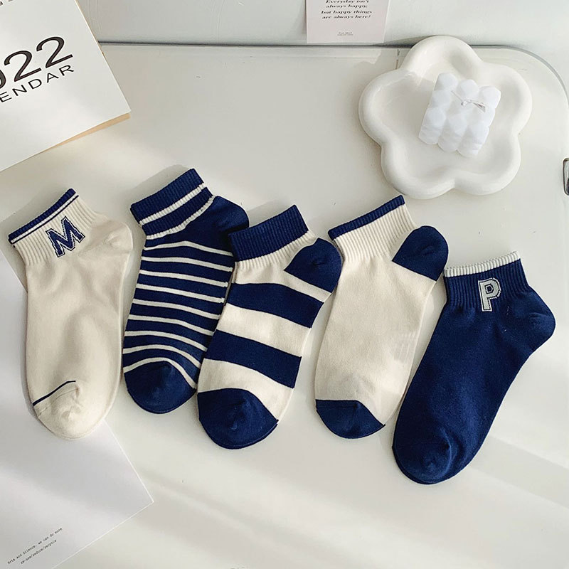 Calcetines para hombre Primavera y verano Calcetines deportivos finos que absorben el sudor y desodorantes Calcetines cortos de todo fósforo de moda Mori al por mayor