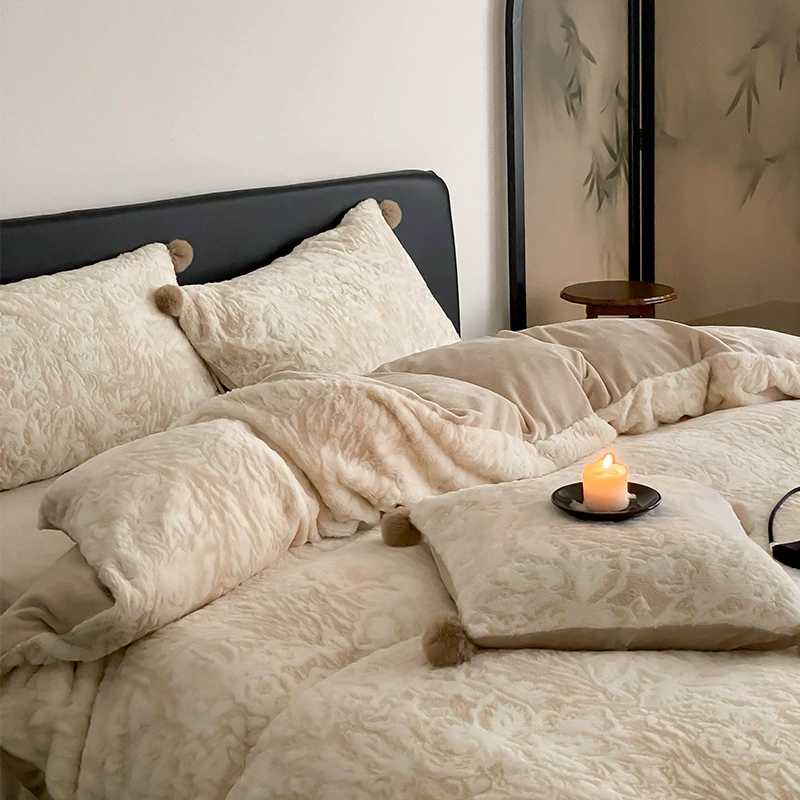 Двусторонний комплект постельного белья из искусственного меха кролика высокой плотности, с резным узором, из молочного вельвета, из четырех предметов, легкий люкс, теплый зимний, с меховой окантовкой.