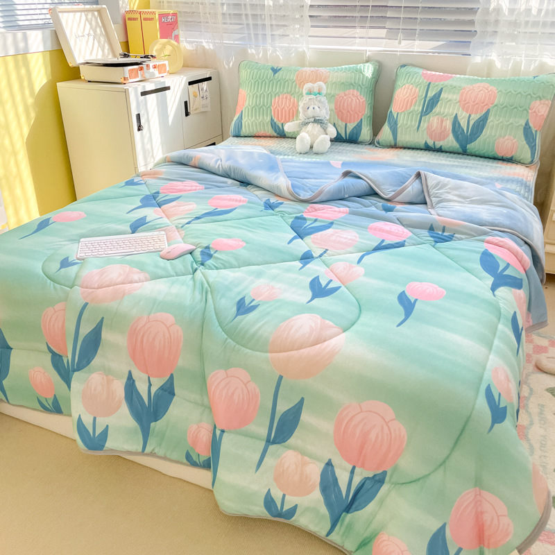 연꽃 연못 달빛