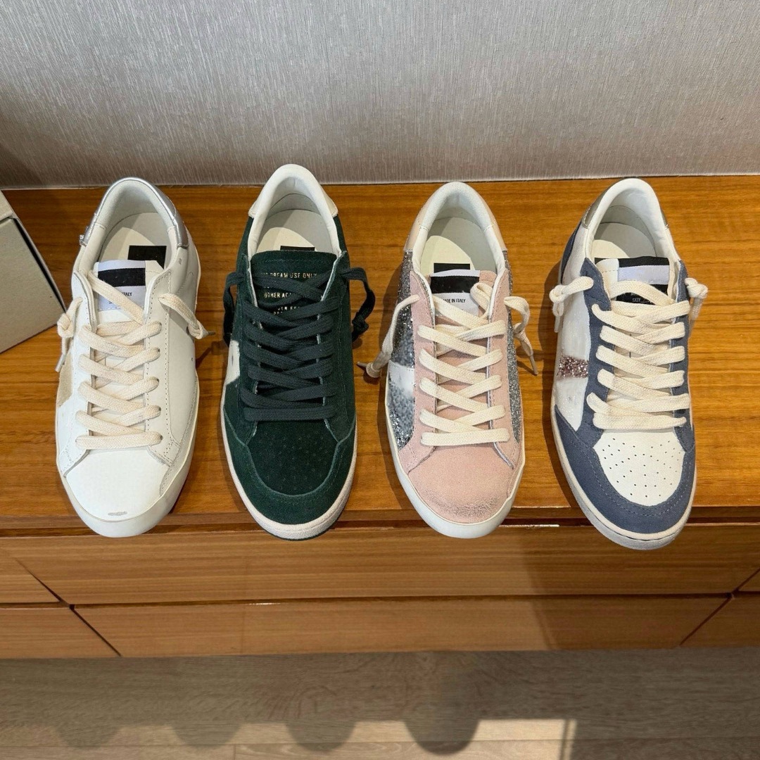 Two-tone shiny retro sneakers with rhinestones for leisure, Collection Year 2025, genuine leather, with a vintage distressed effect
