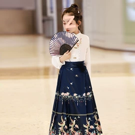 时尚休闲套装;女式牛仔裤;女式衬衫