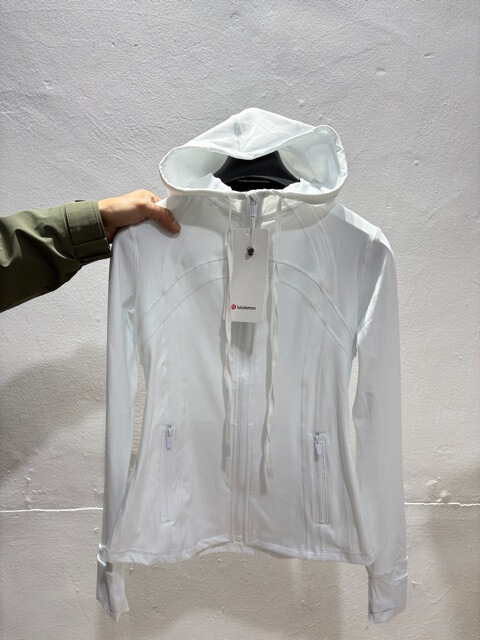 Lu Lu (Original Label) Hooded Jacket with Embossed Design, Women's Outerwear, Yoga Top, Slim-Fit Sports Jacket