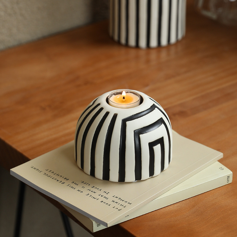 Moderno simple ins candelabro de cerámica creativa base de vela de rayas blancas y negras decoración de mesa decoración suave