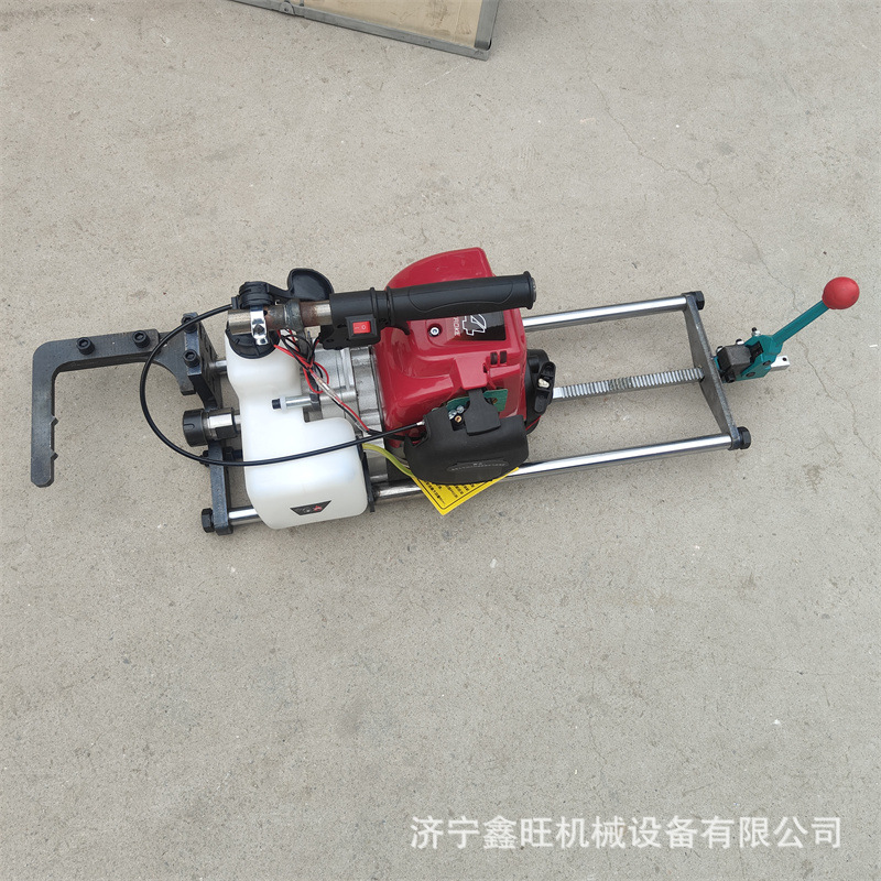 打孔机钢管立柱山地支架打孔四冲程汽油光伏打对穿钻孔机