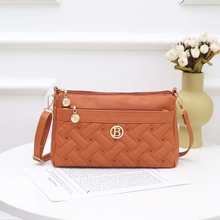 Yongxing Bailo Leather Customized Foreign Trade Processing Show Flower Women's Bag Middle -aged Women's Shoulder Clamp Crossing Crossing Bag
