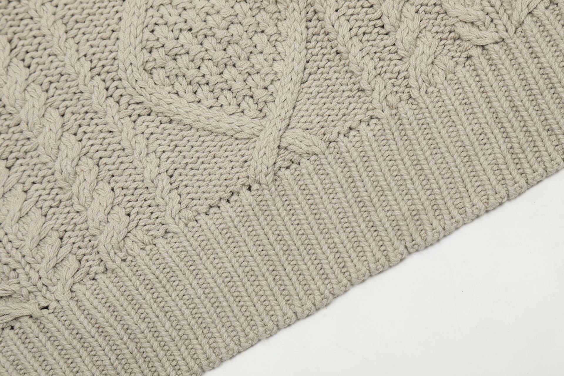 Men's Hand Knitted Crew Neck Sweater High Street Pullover_voghion.com
