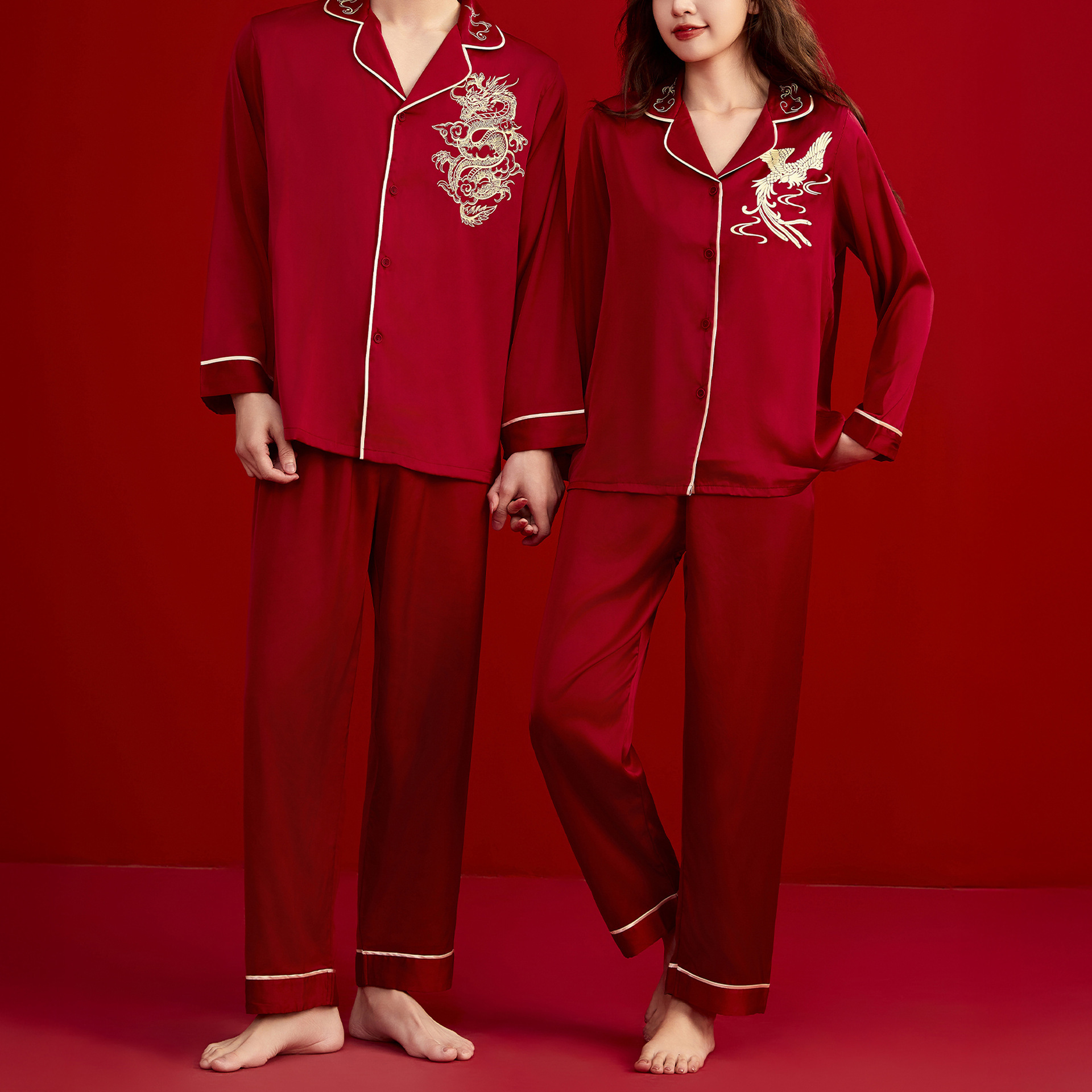 Pajamas de pareja para la boda de primavera y otoño helado seda roja para hombres y mujeres set de boda de seda MC0001