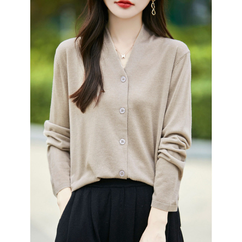 V-Neck Long-Sleeve Knitted Cardigan for Women, Autumn New Style, Fine Imitation Wool, Solid Color Versatile Jacket Sweater Base Shirt Top V-Neck Long-Sleeve Knitted Cardigan for Women, Autumn New Style, Fine Imitation Wool, Solid Color Versatile Jacket Sweater Base Shirt Top