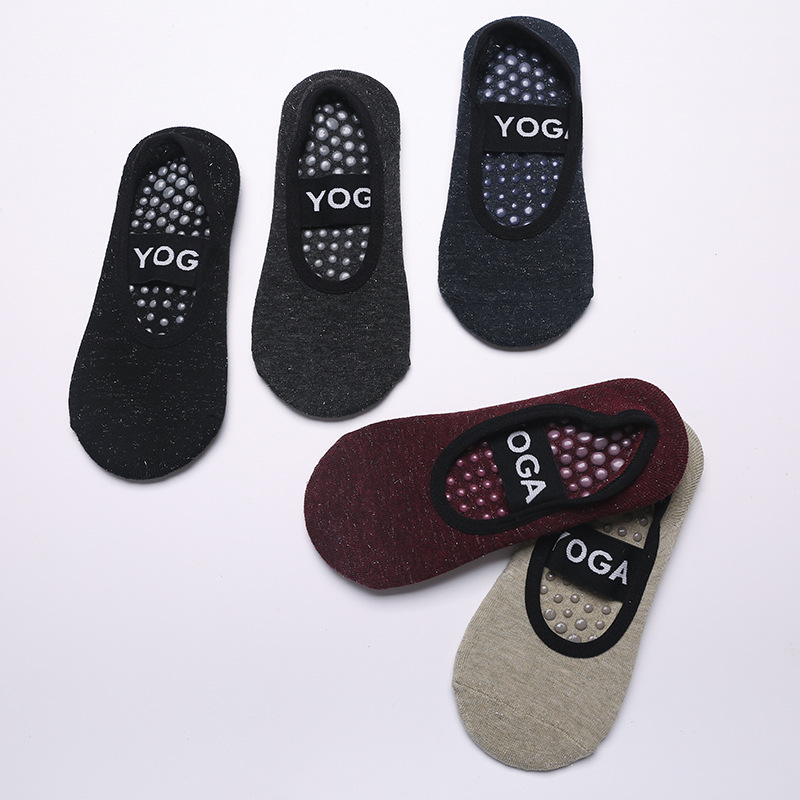 Non-slip dancing sports socks for yoga for gym