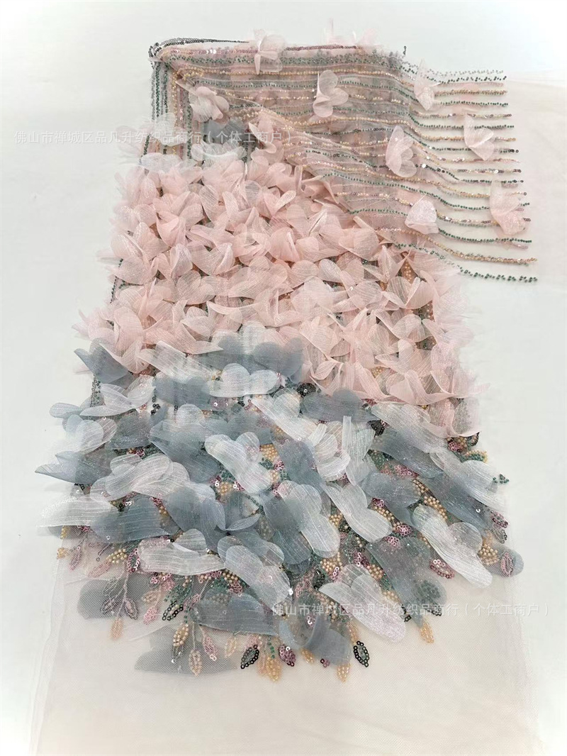 Modas de alta definición tridimensional flores vestidos de cinturón de diseño femenino nicho vestido romántico tejido bordado