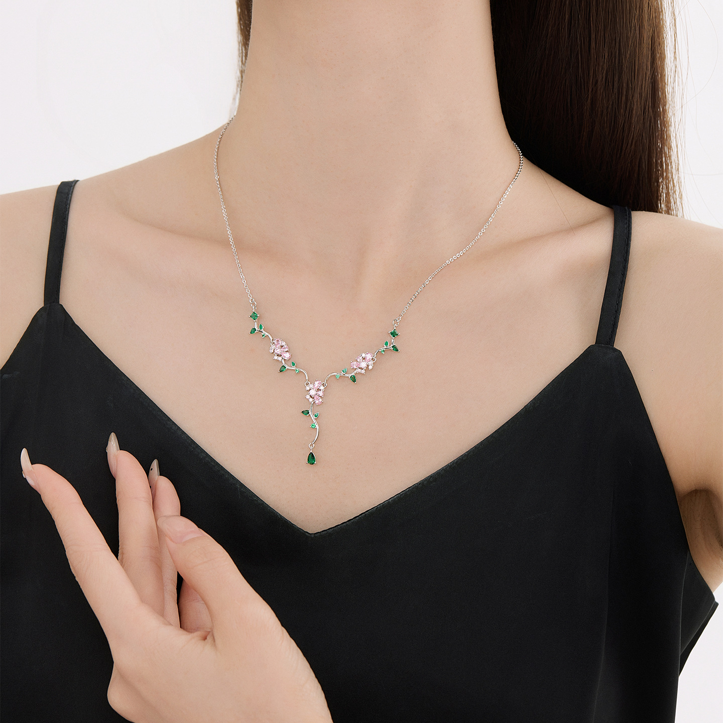 Xuping serie de collares de flores en forma de Y aleación de cobre chapado blanco moda ligera y elegante al por mayor