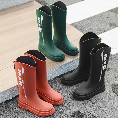 Korean Single Russian Fashion High-Cut Women's Rain Boots, High-End Slip-Resistant Long Waterproof Rubber Boots