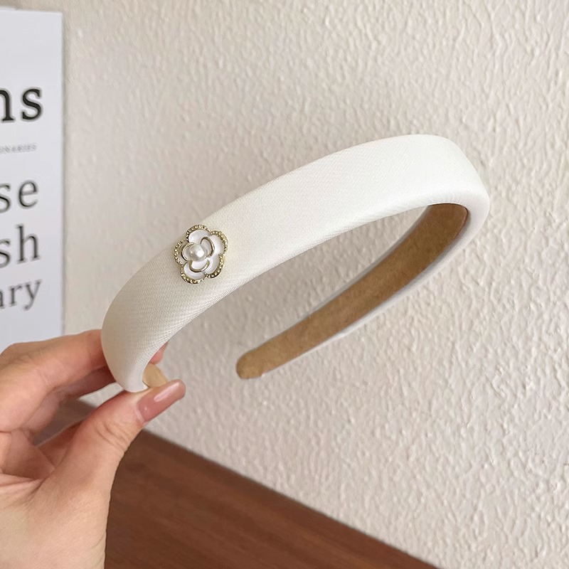 Curry alto cráneo craneal simple elíptico de borde ancho de la prensa de la cabeza de la mujer red roja otoño invierno tarjeta de cabello de alta calidad