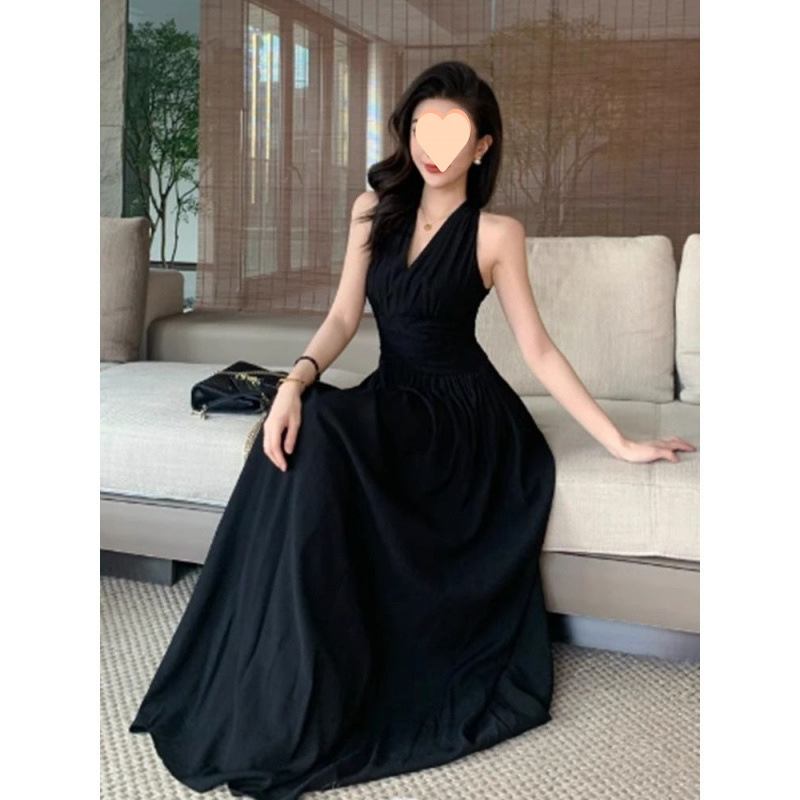 法式气质修身显瘦挂脖连衣裙女年夏季新款收腰度假风无袖长裙|undefined