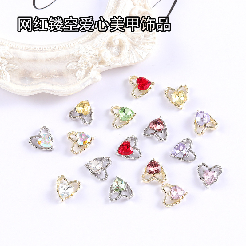 2023 new online celebrity nail jewelry alloy hollow love crystal nail decoration three-dimensional retro diamond light luxury