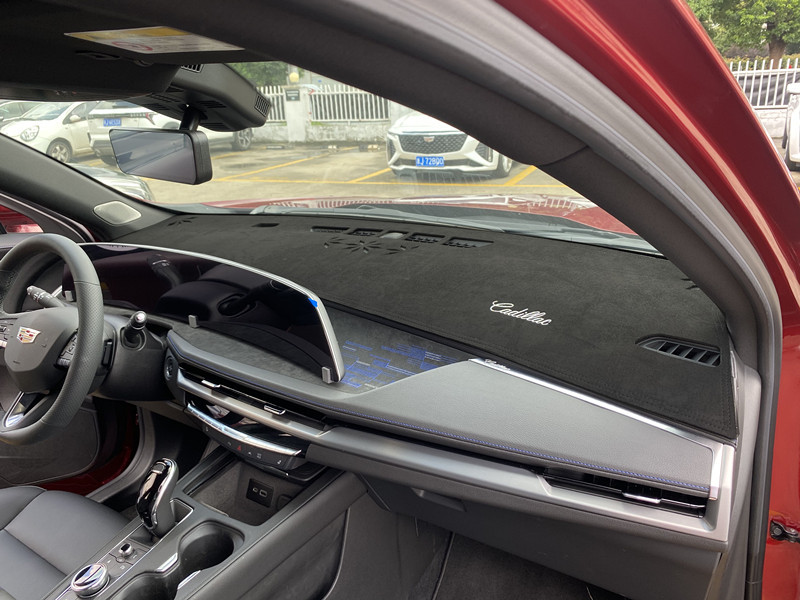 Suitable for Cadillac 23 New XT4 Instrument Center Console Sun Protection Suede Modified Decorative Light-proof Mat Supplies