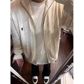 男式牛仔裤;男式针织衫;男式T恤