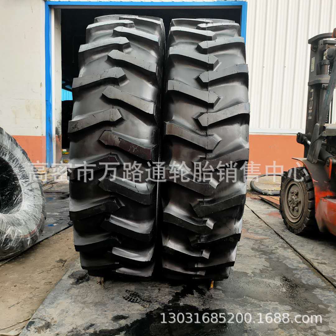 大马力农业拖拉机23.1/18.4-26/30/34/20.8-38/42R-1人字轮胎