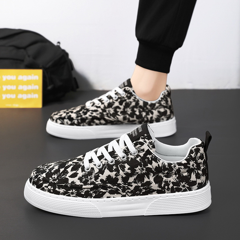 Zapatos de verano para hombres nuevos zapatos de lona transpirables para hombres, zapatos blancos de suela gruesa de todo fósforo de tendencia coreana para hombres, zapatos casuales deportivos, zapatillas de deporte